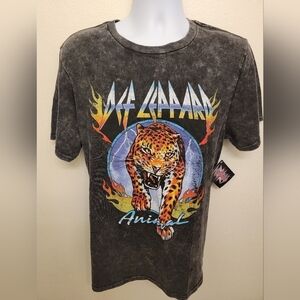 NWT Def Leppard Men's Short Sleeve T-Shirt